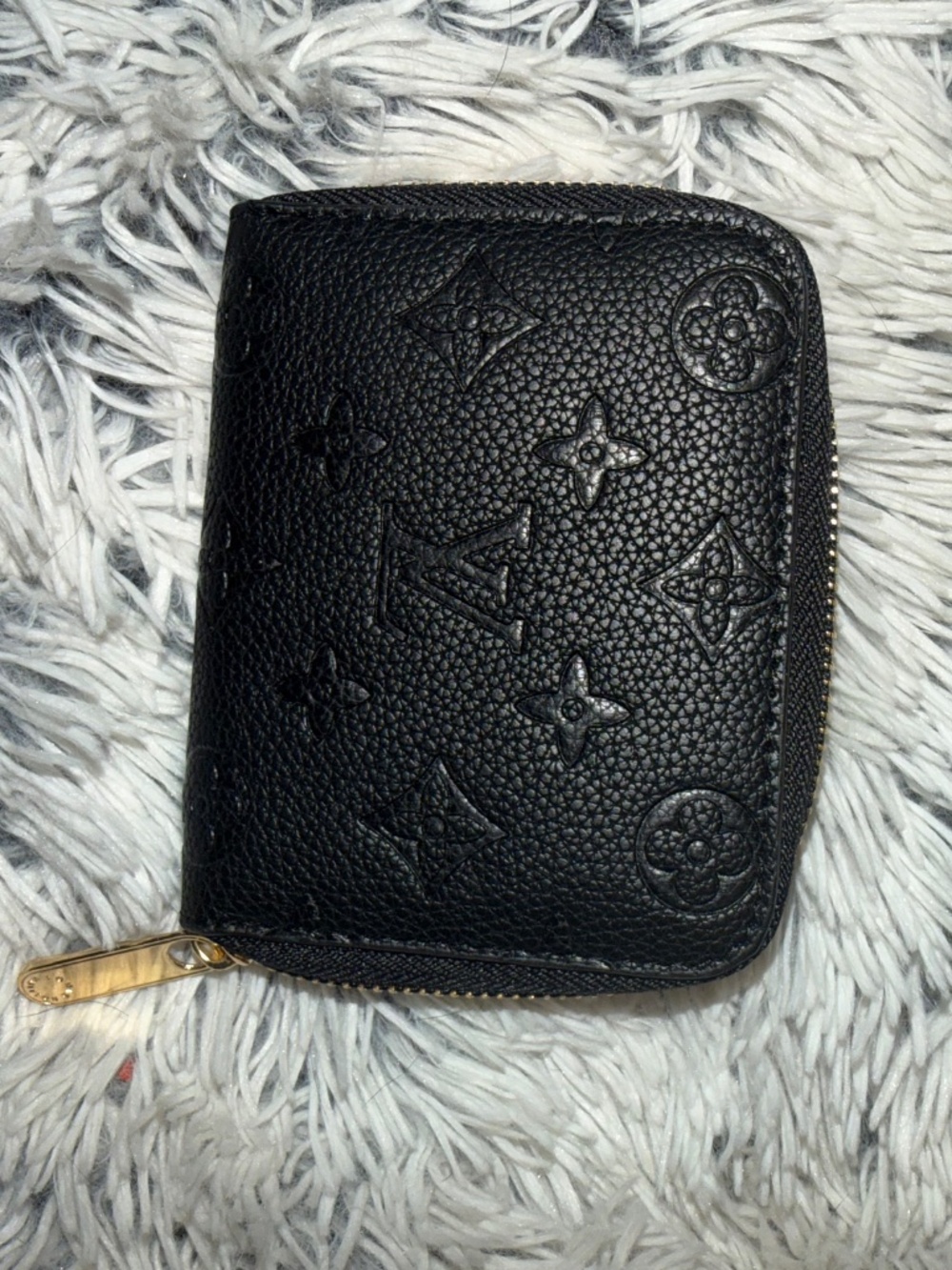 Wallets, Cardholder, & Keychain - Picture 5 of 11